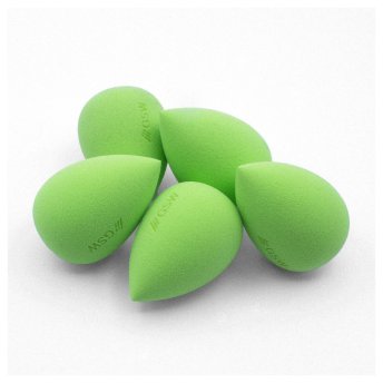 Teardrop paint sponges